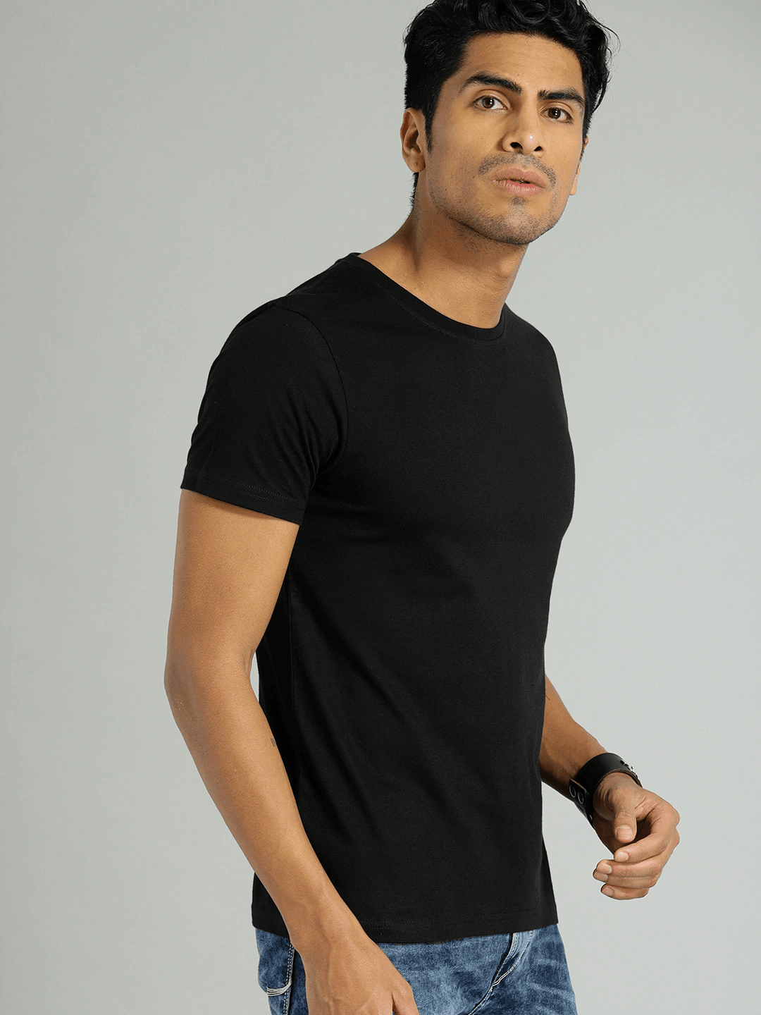 Plain black t shop shirt for men png
